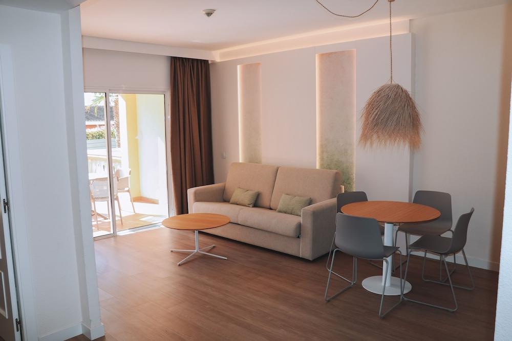 Marins - Adults Only 4*