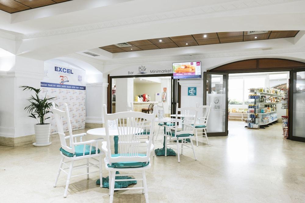 Palm - Excel & Apartahotel