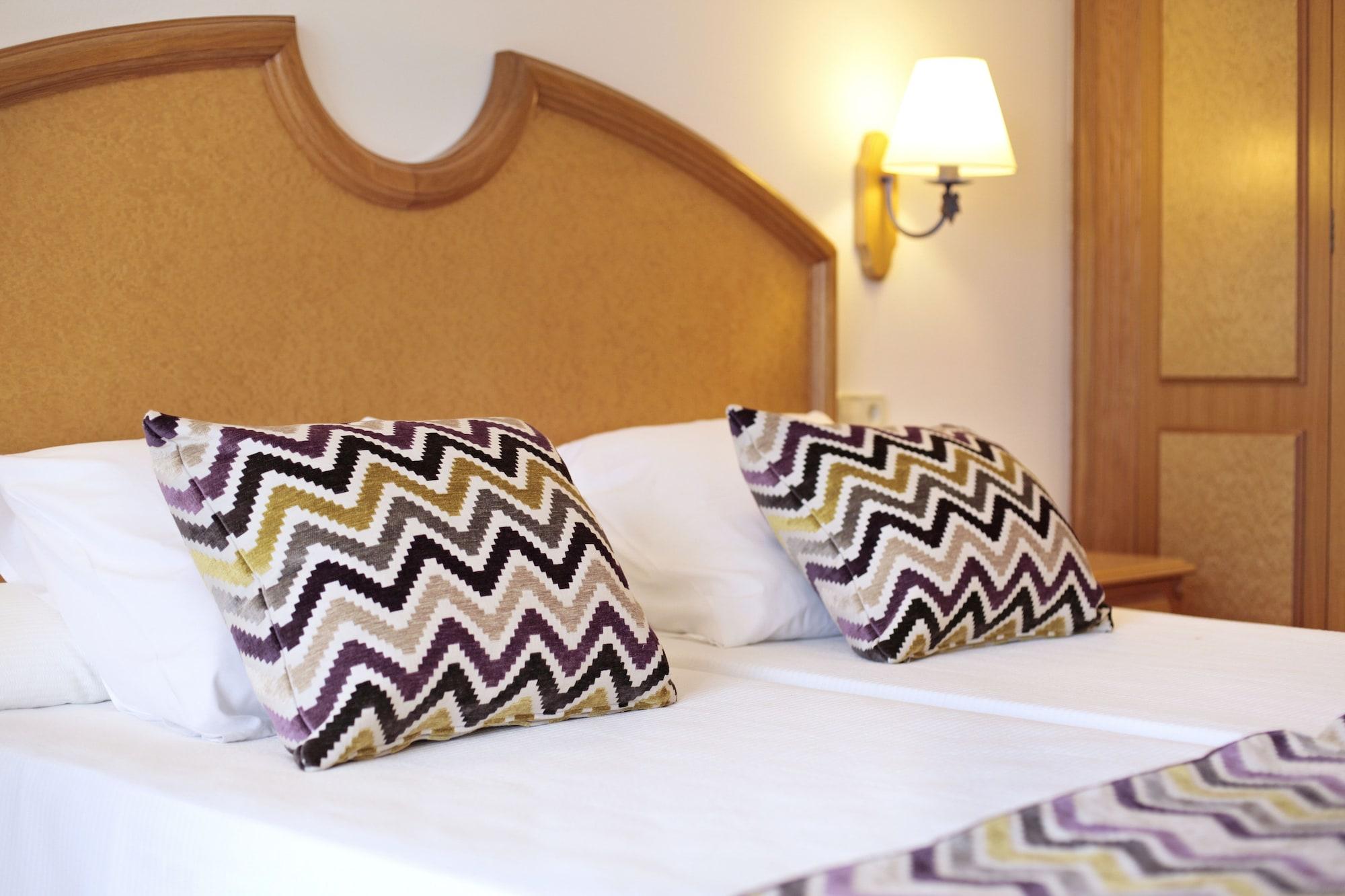 Grupotel Santa Eularia & - Adults Only Hotel Santa Eulalia del Río