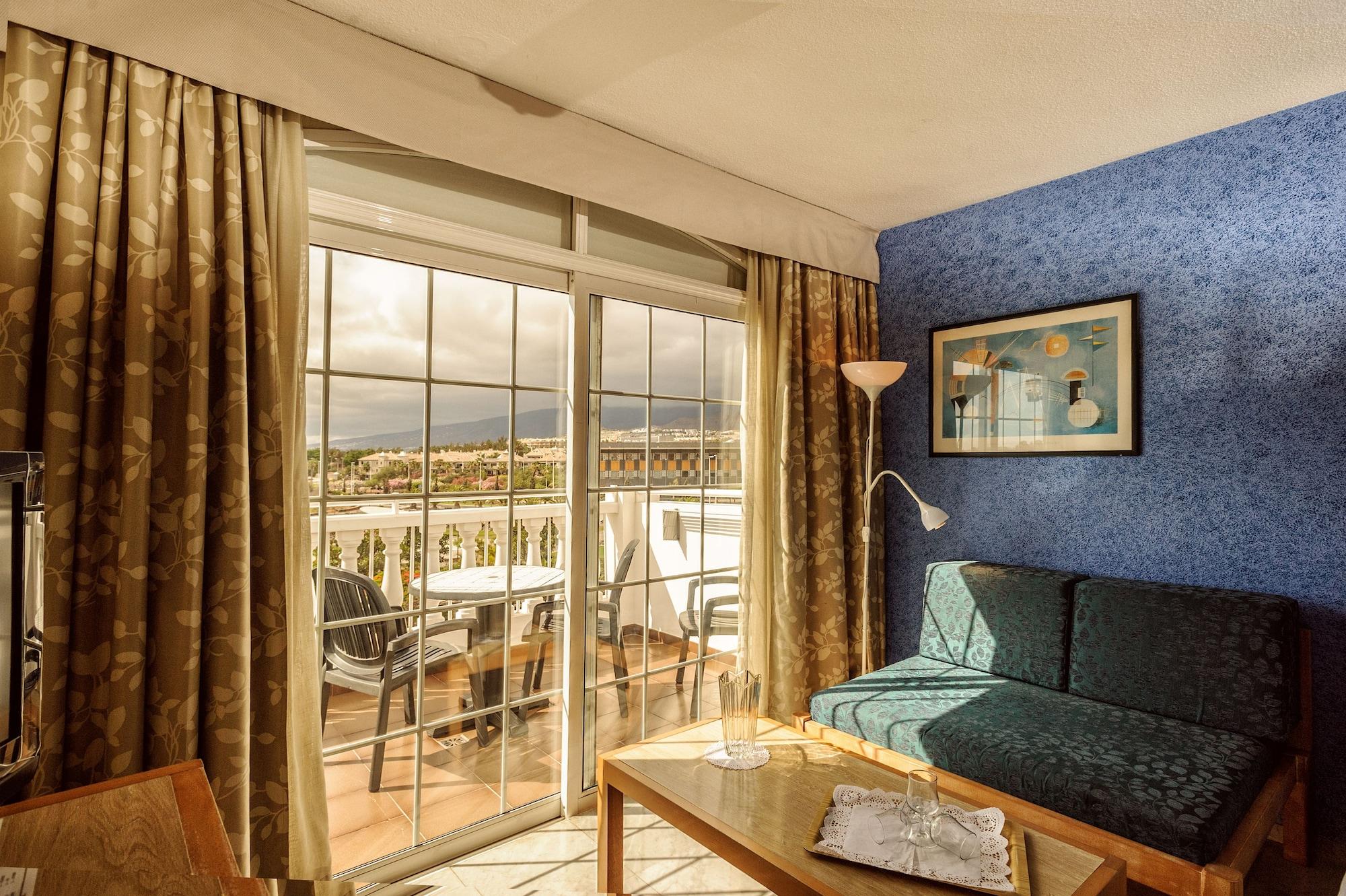 Whala!tenerife 3*