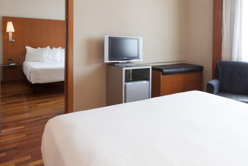Hotel Sercotel Ab Rivas 3*