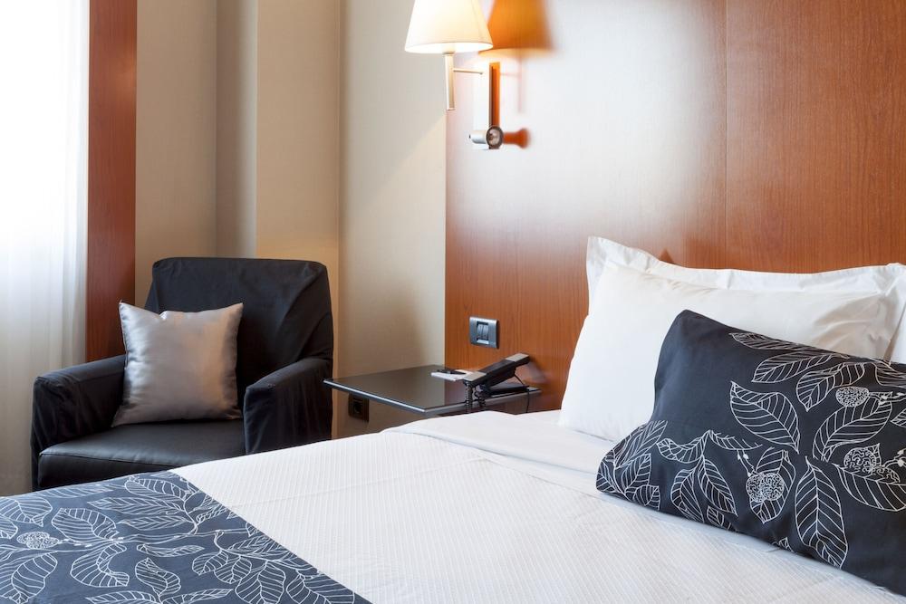 Hotel Sercotel Ab Rivas 3*