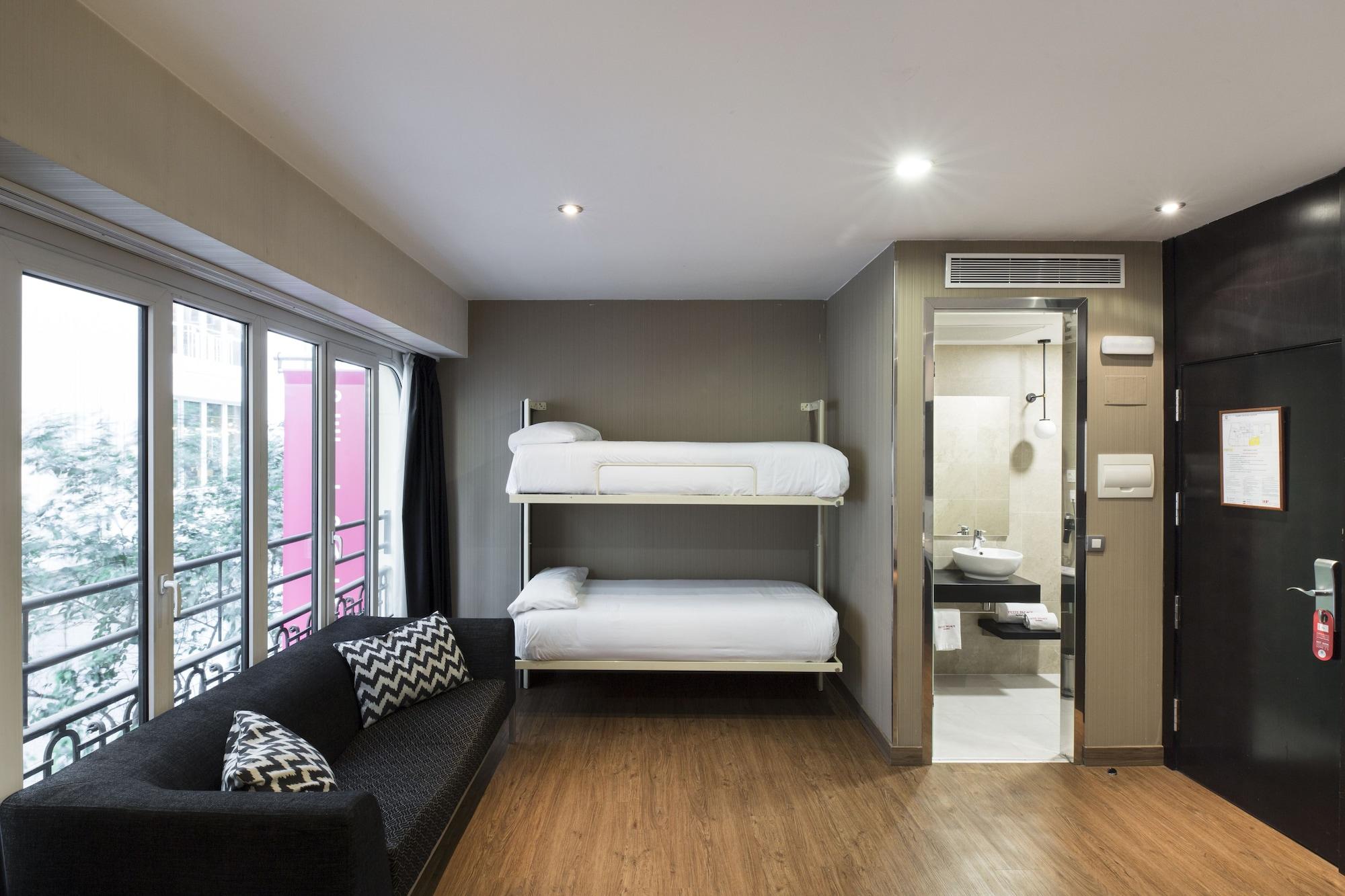 Petit Palace Triball Madrid