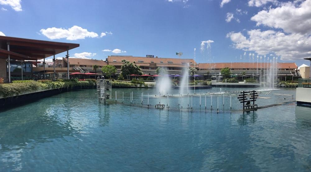 Hotel Parquesur 4*