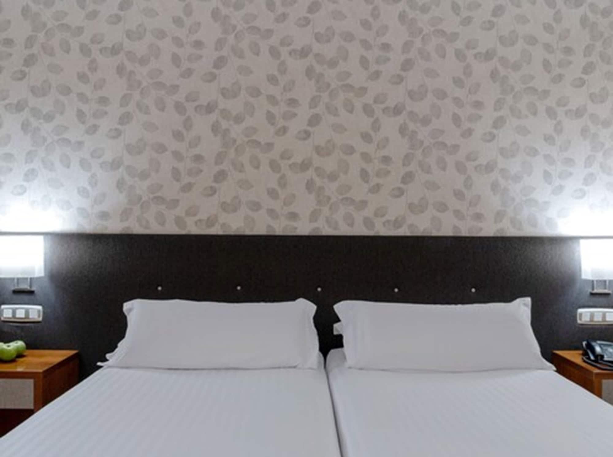 Plaza Matas Hotel 4*