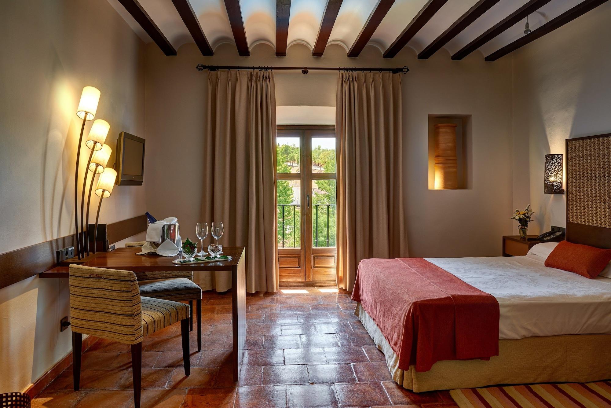 Hotel De 4*
