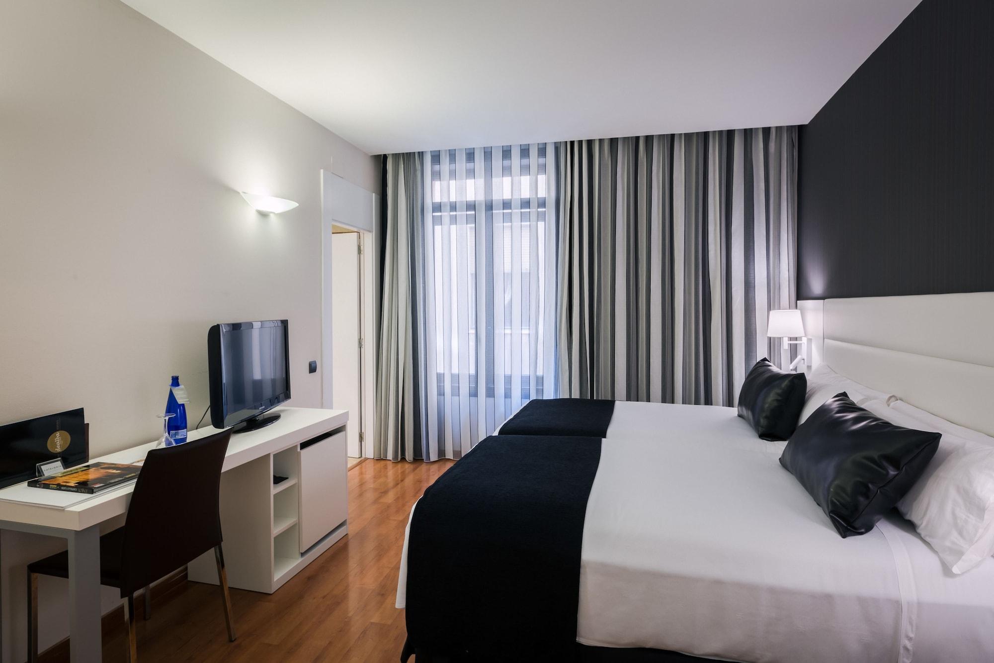 Hotel Catalonia Plaza Mayor 4*