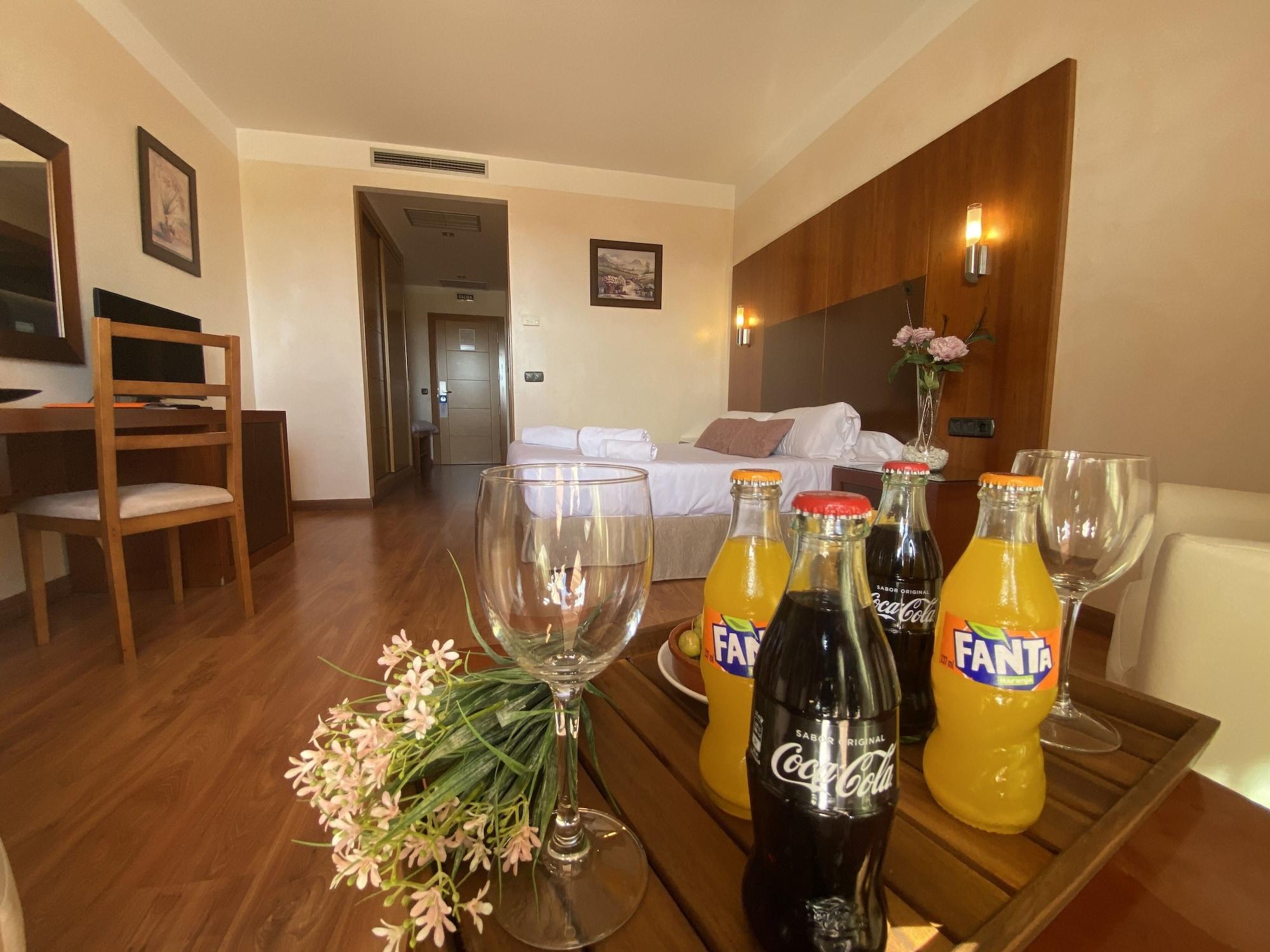 Hotel Montera Plaza Los Barrios