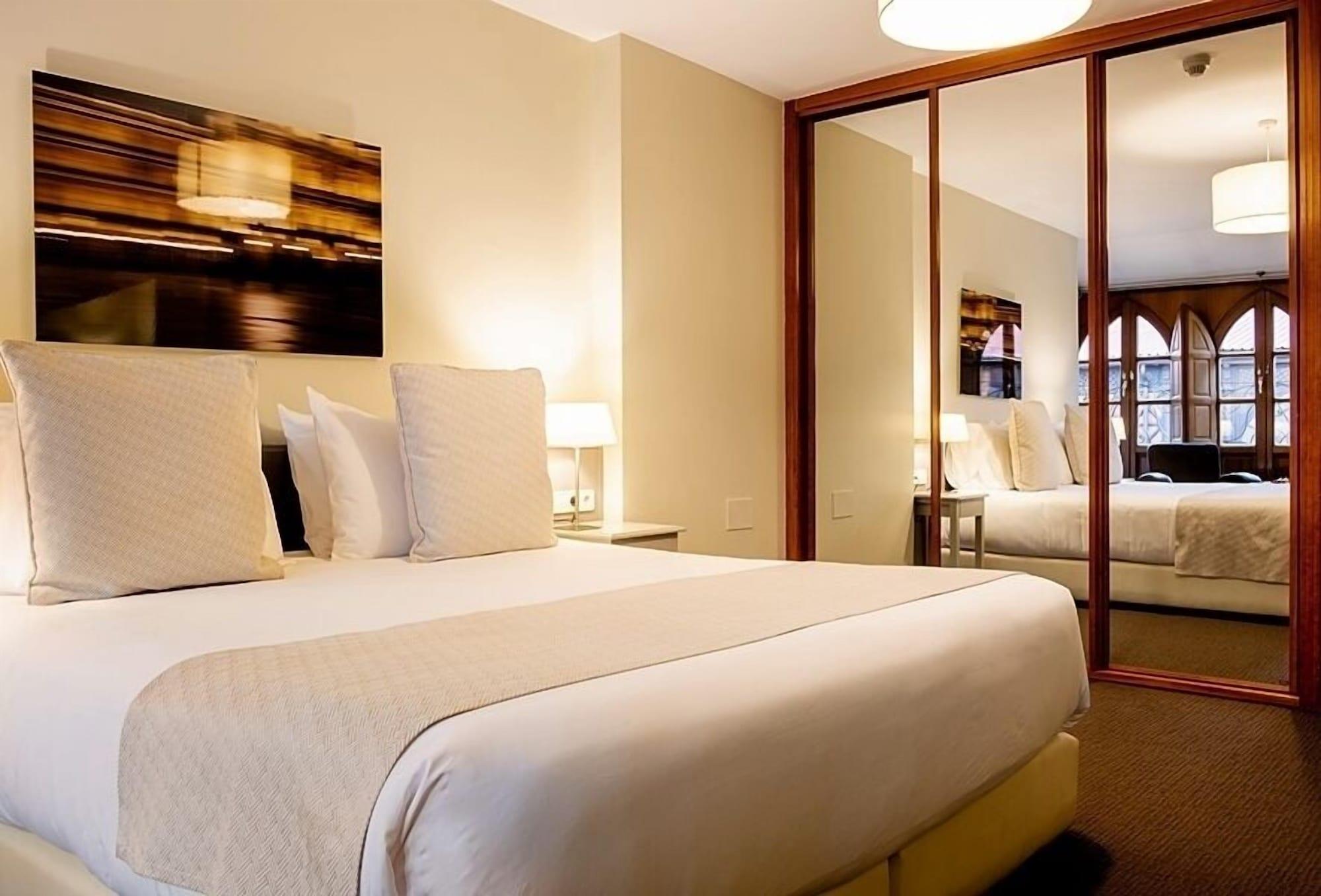 Ikonik Plaza Mercado Hotel 3*