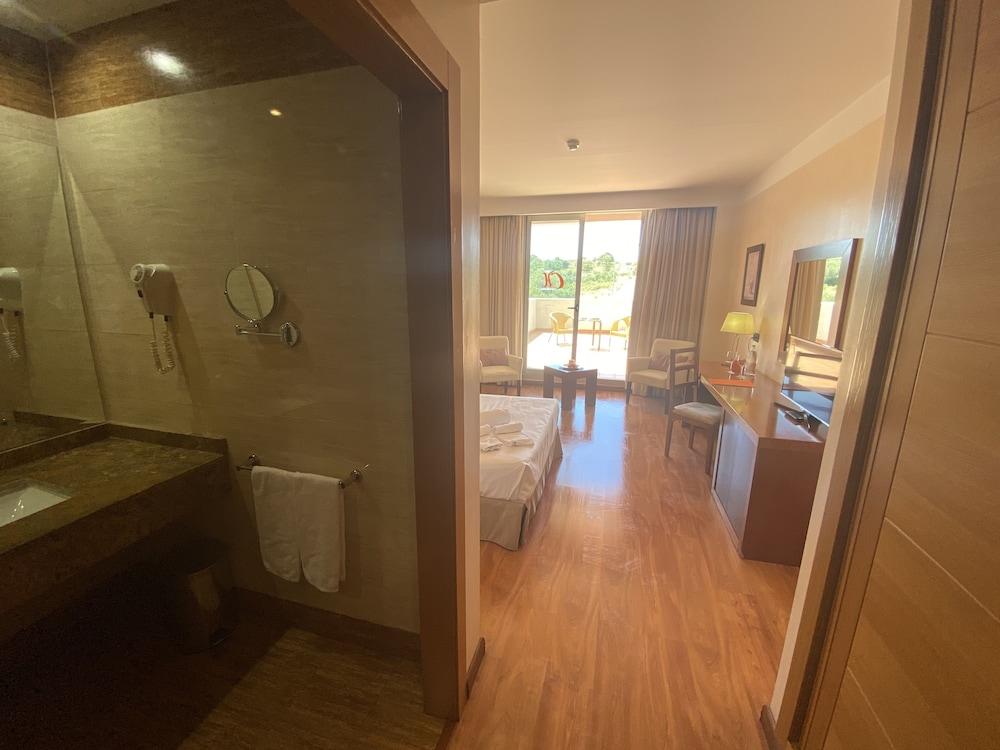 Montera Plaza Hotel