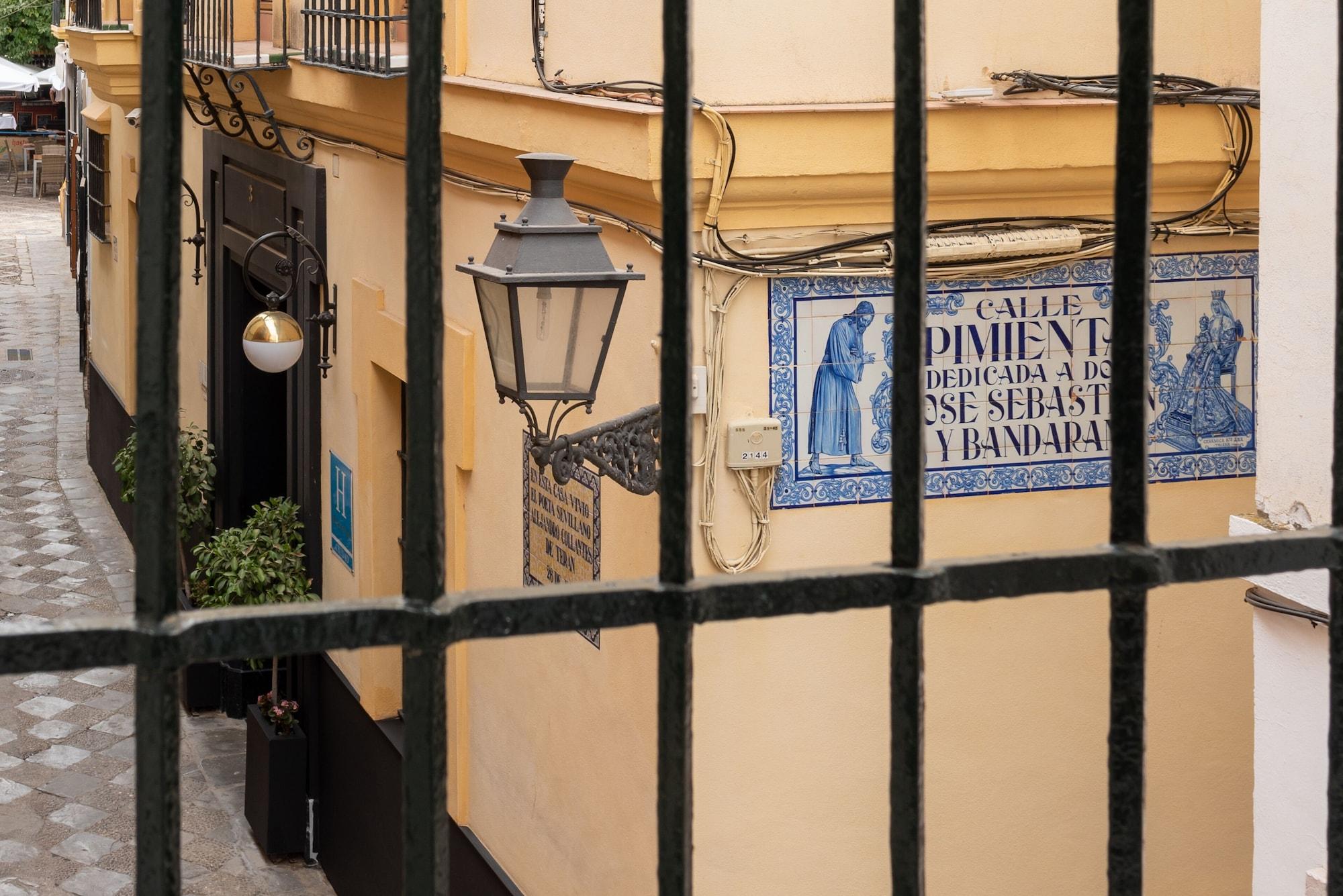 Boutique Elvira Plaza Hotel 3*