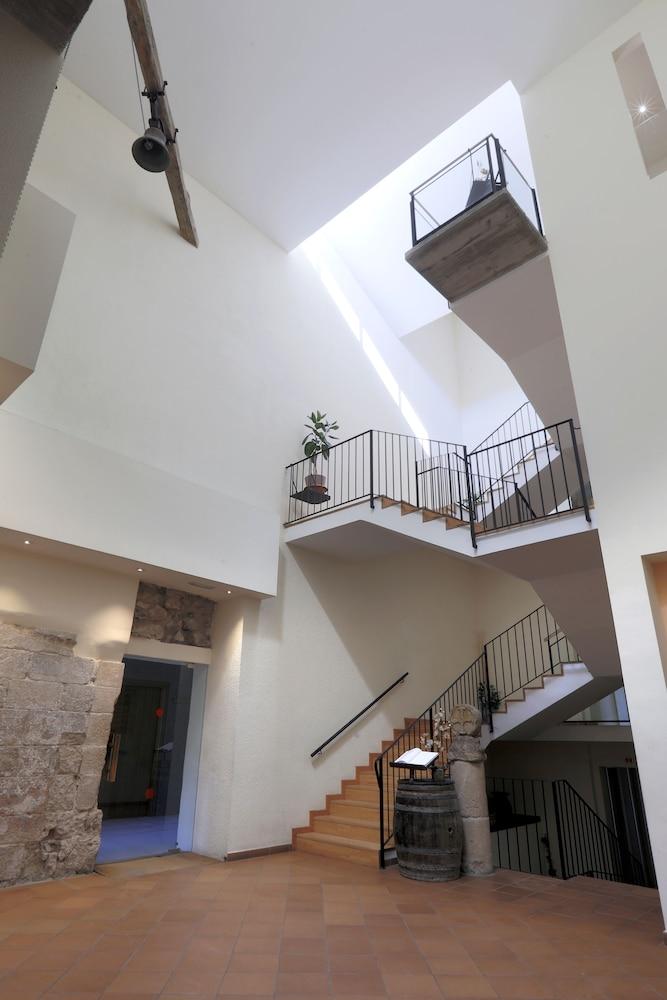 Monestir De Les Avellanes Hotel