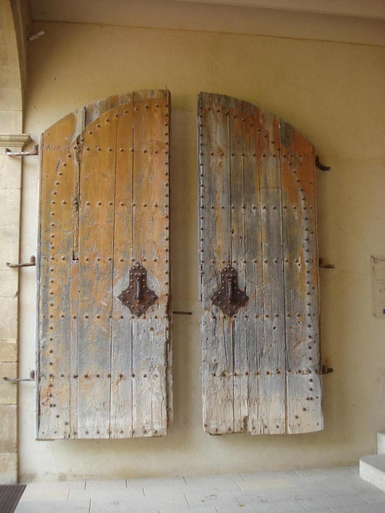 Monestir De Les Avellanes 3* Os De Balaguer