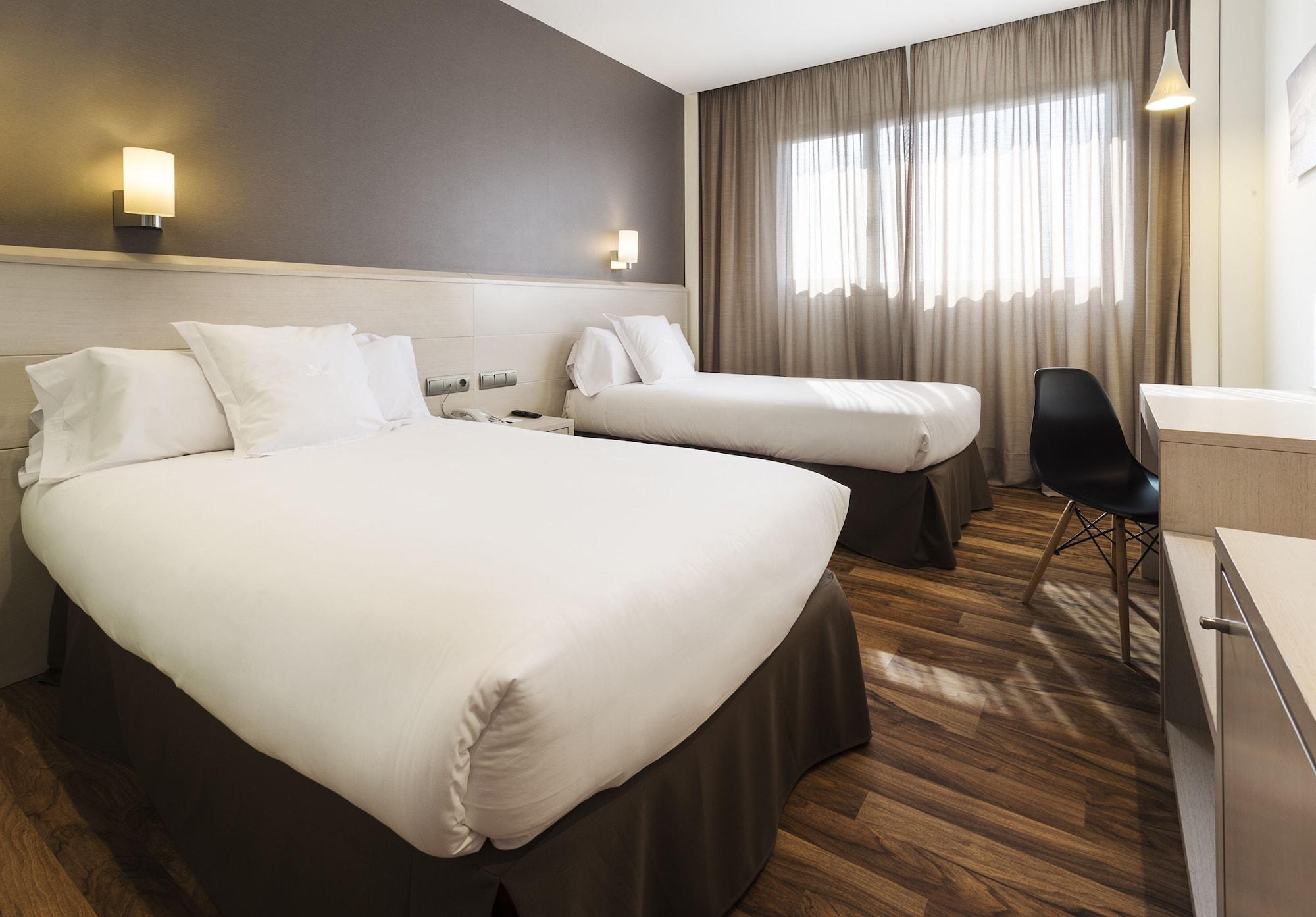 Hotel Azz Valencia Tactica Paterna