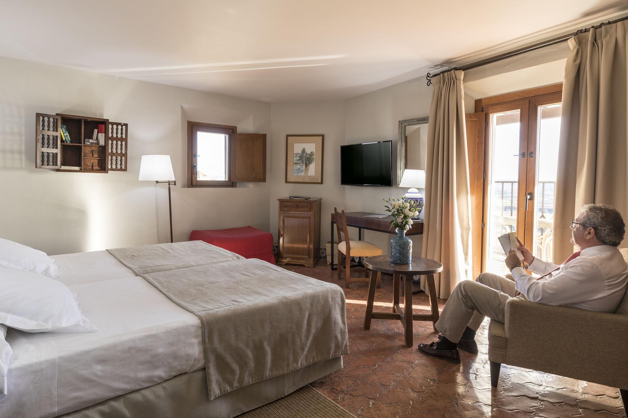 Hotel De 4*