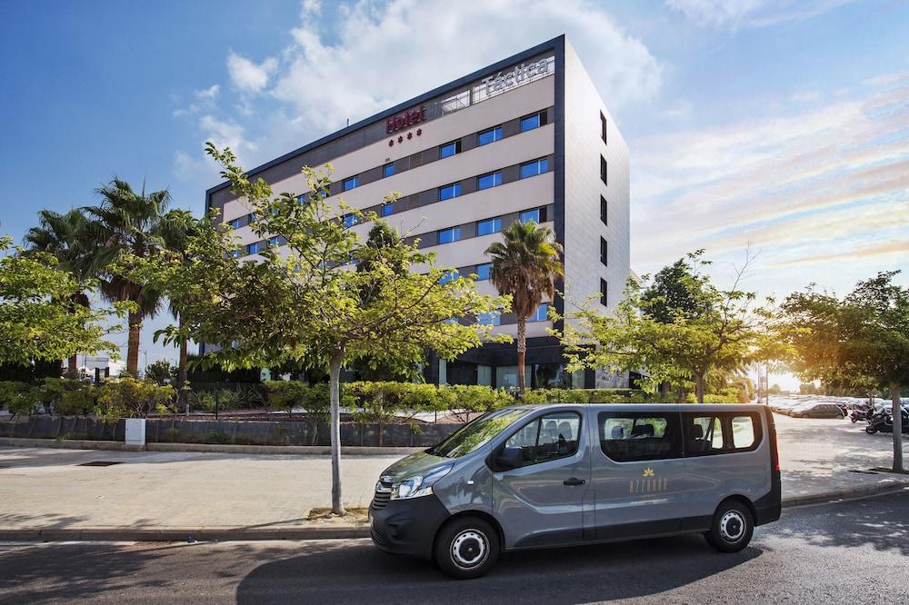 Azz Valencia Tactica Hotel 4*