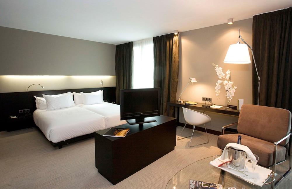 Silken Gran Teatro Hotel 4*