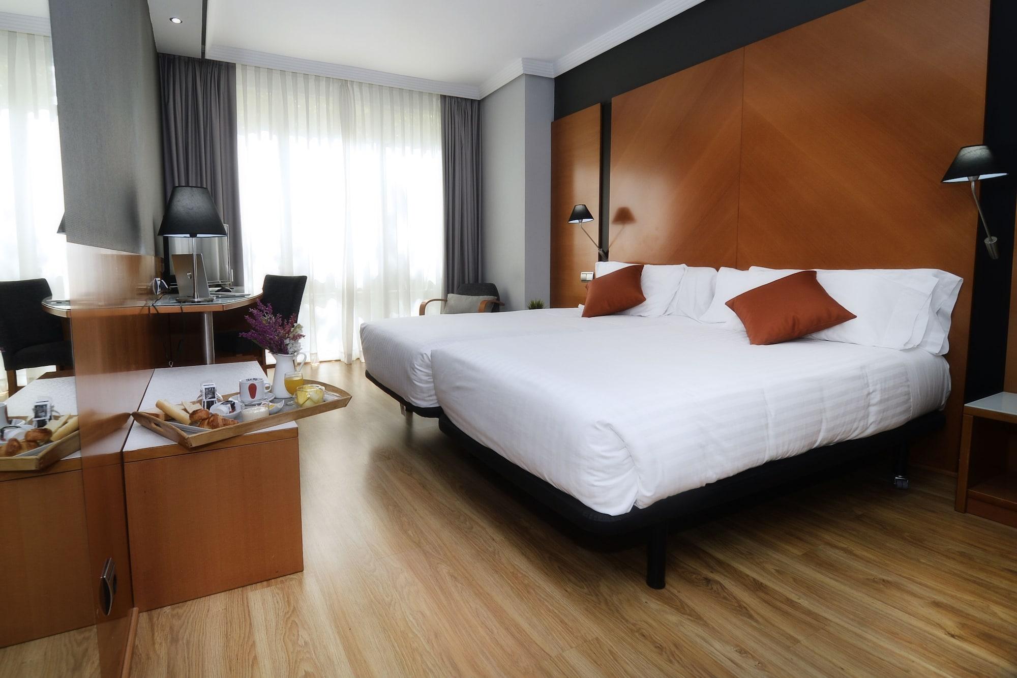 Hotel Silken Juan De Austria 4*