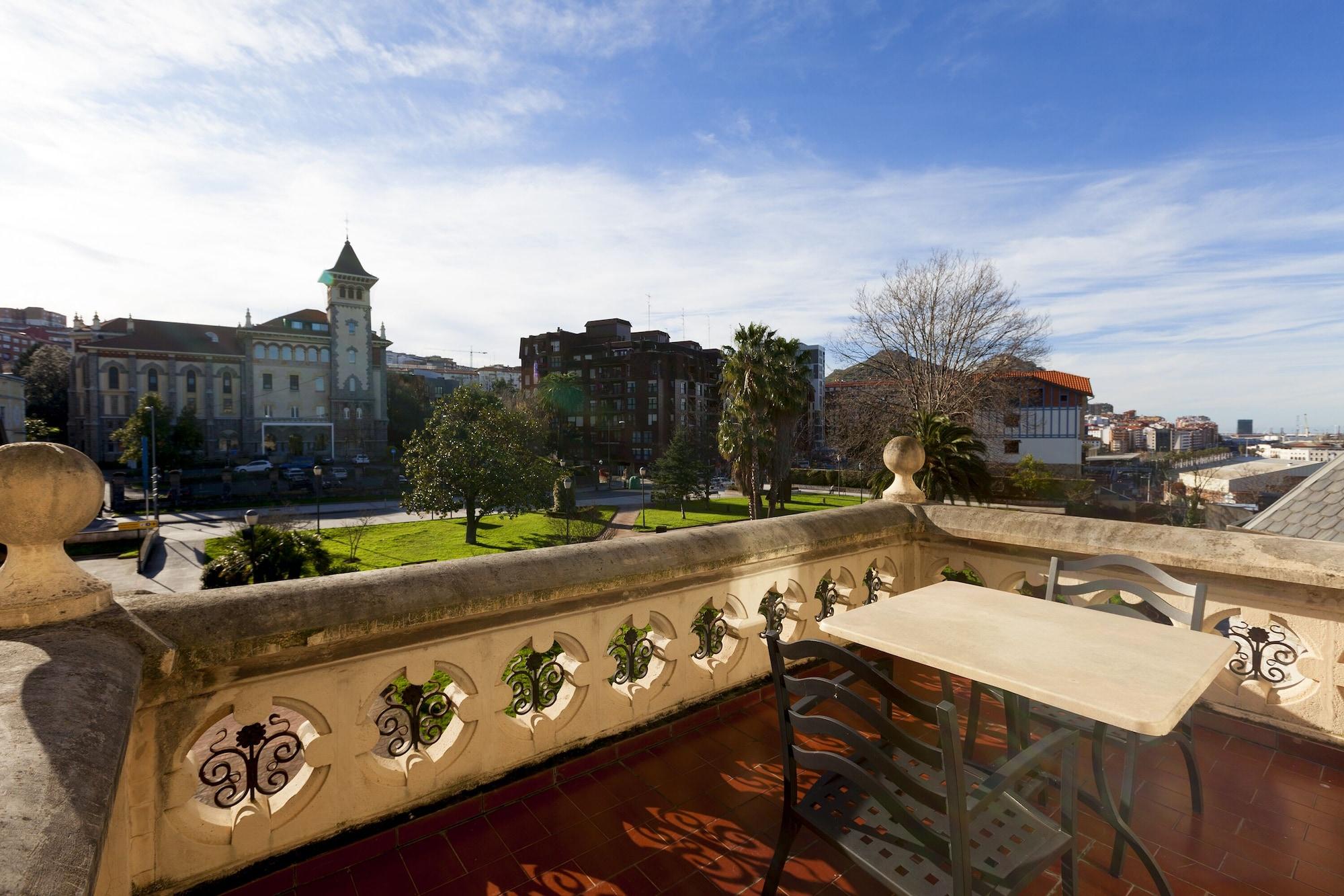 Urh Palacio De Oriol Santurtzi
