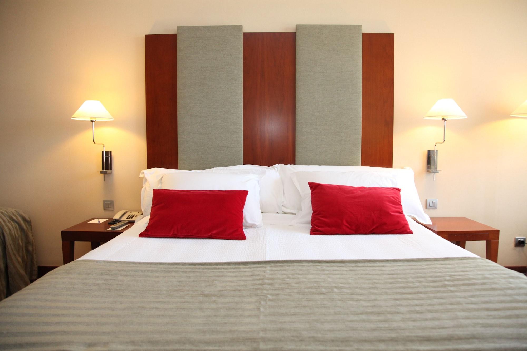 Hotel Urh Palacio De Oriol 4*