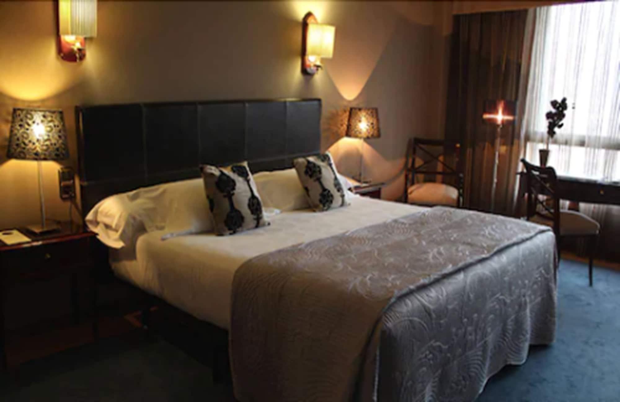 Ciudad De Hotel 4*