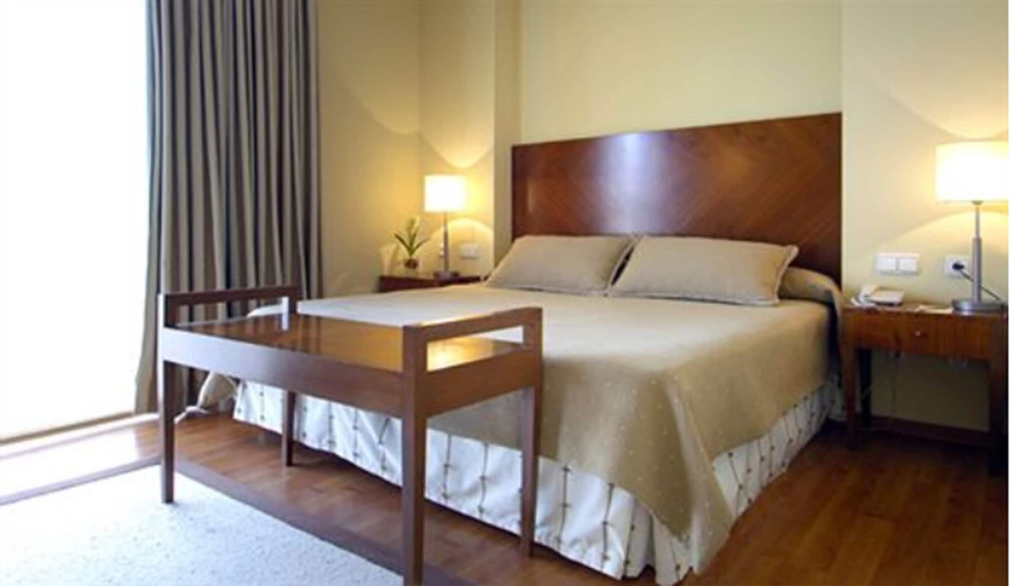 Avenida Hotel 4*