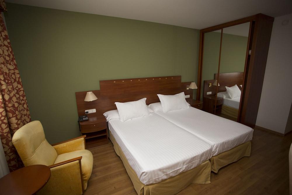 Avenida Hotel