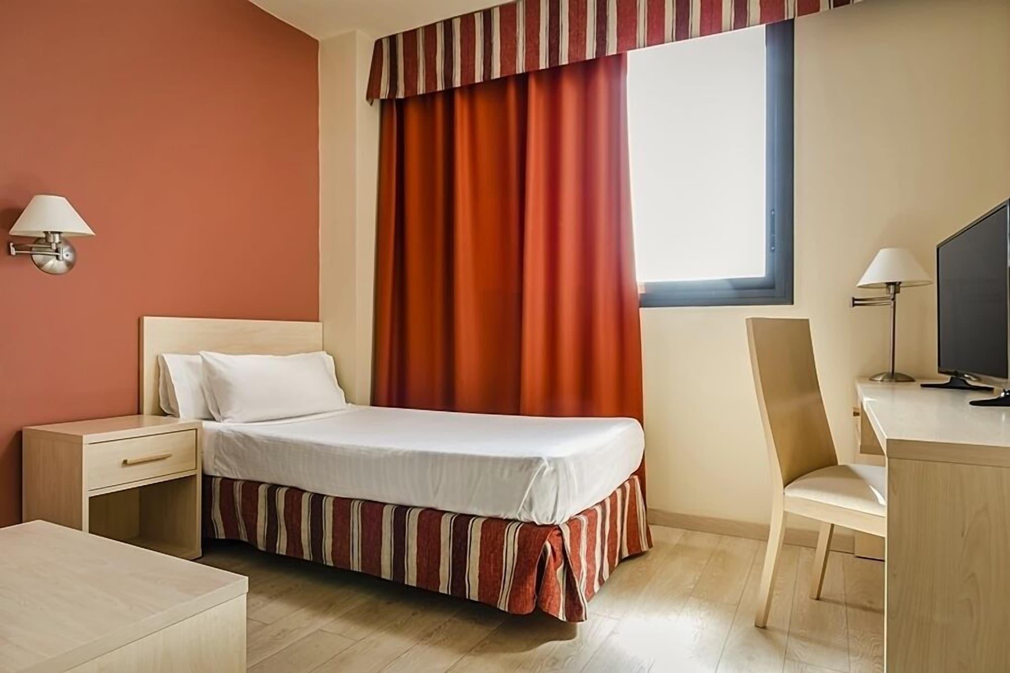 Hotel Crisol La Selva 3*