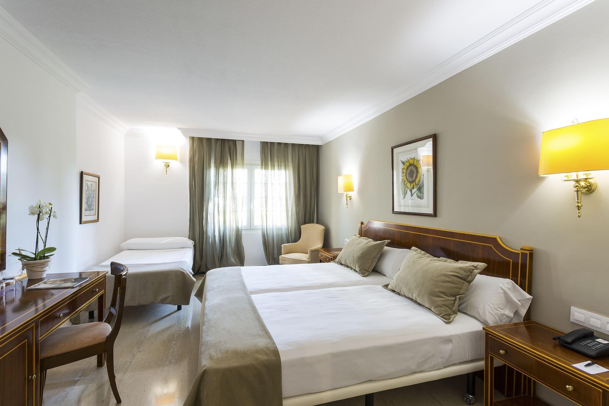 Ayre Hotel