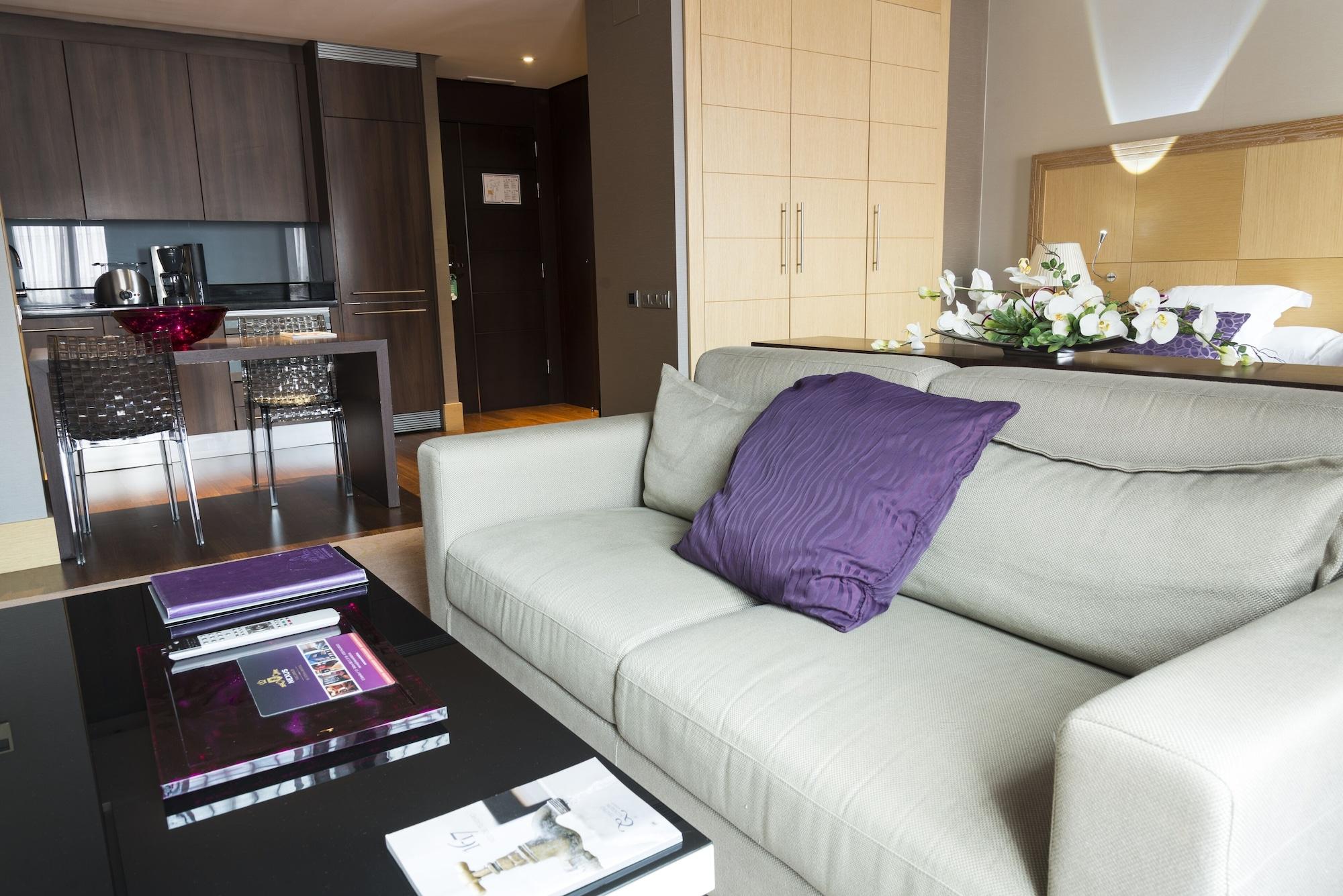 Nexus Suites&hotel Hotel 4*
