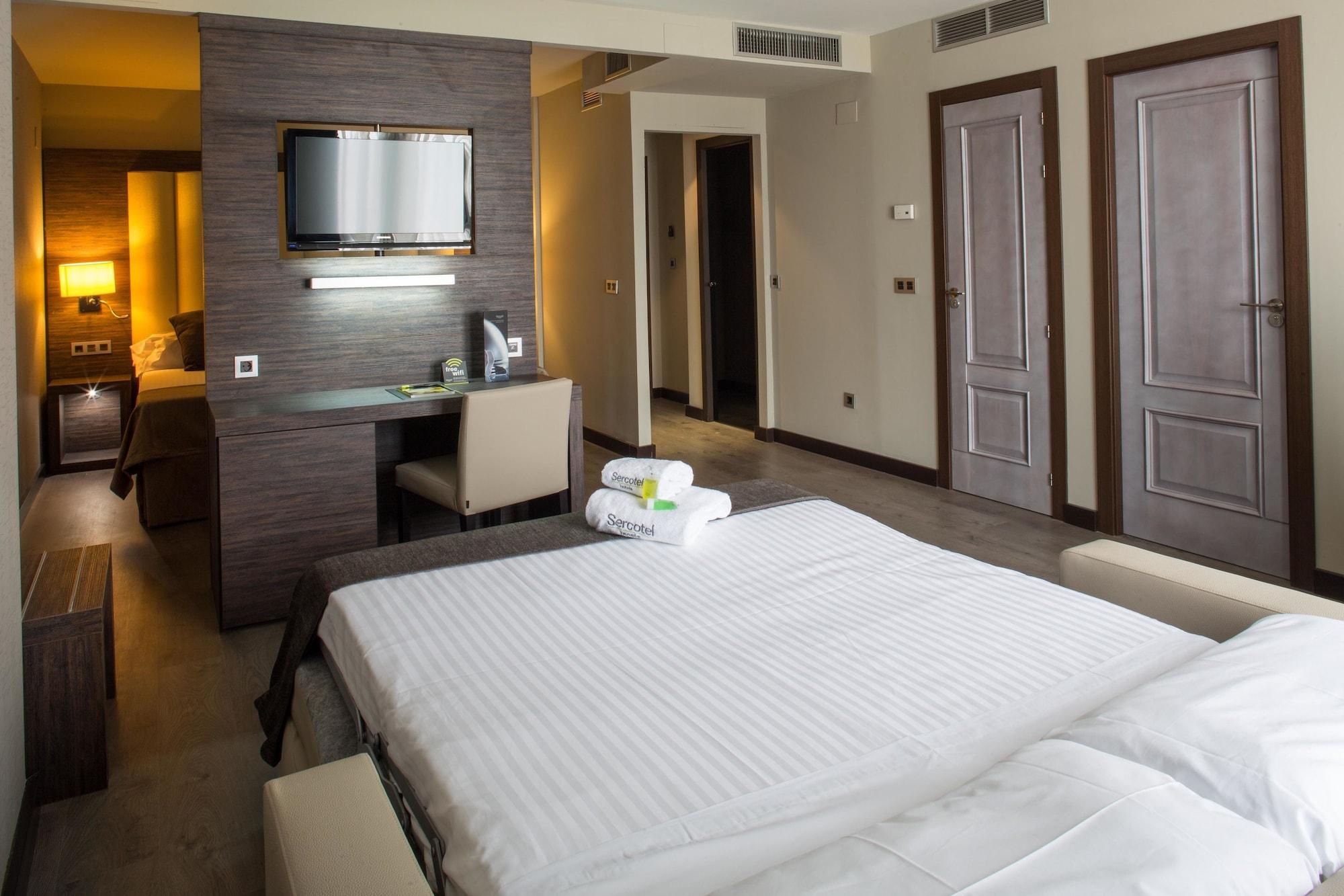 Hotel Gran Luna De Granada