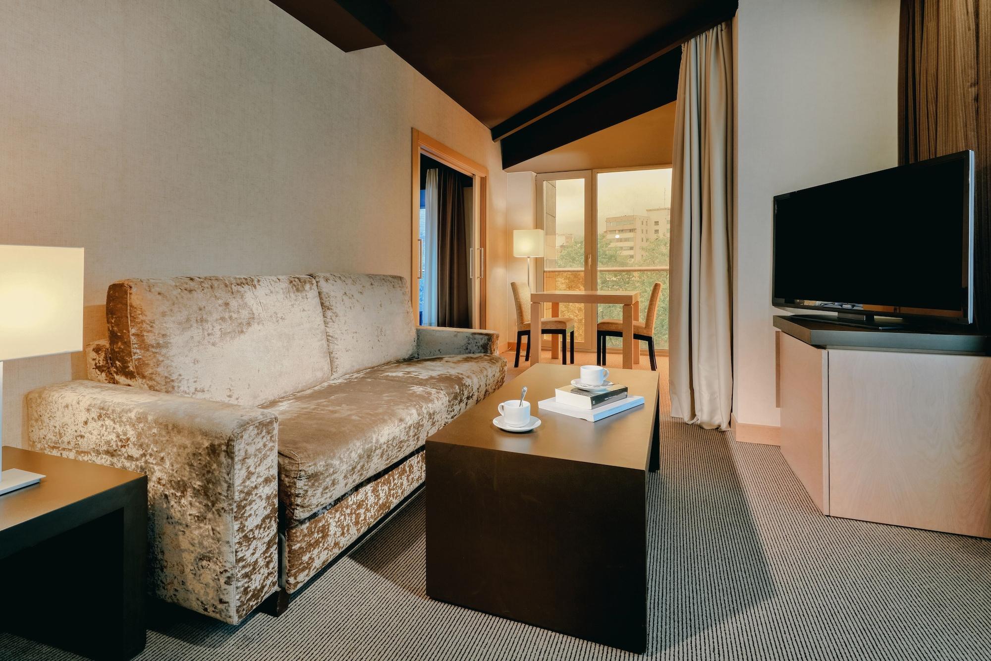 Hotel Hesperia 4*