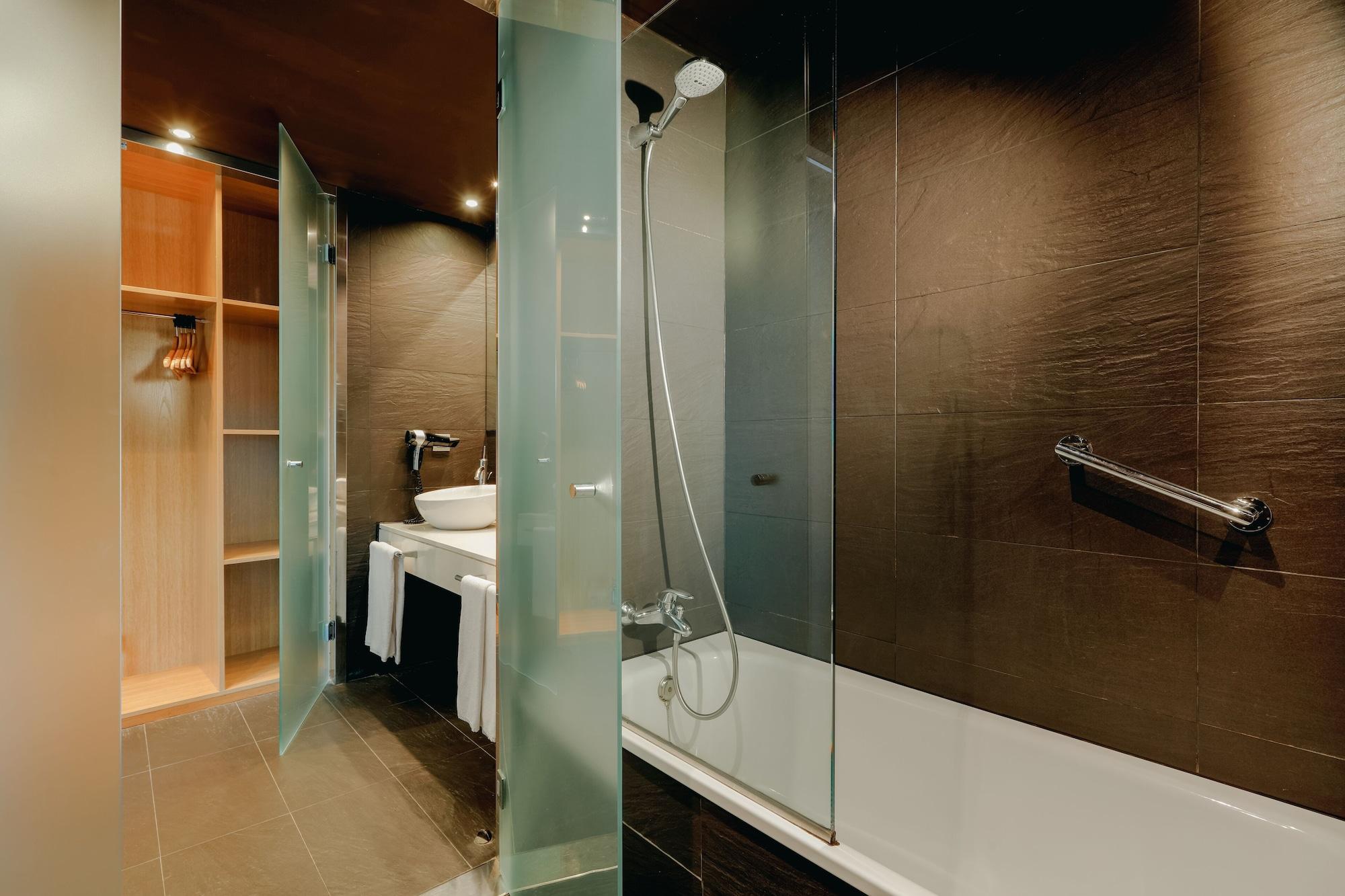 Hesperia Hotel 4*