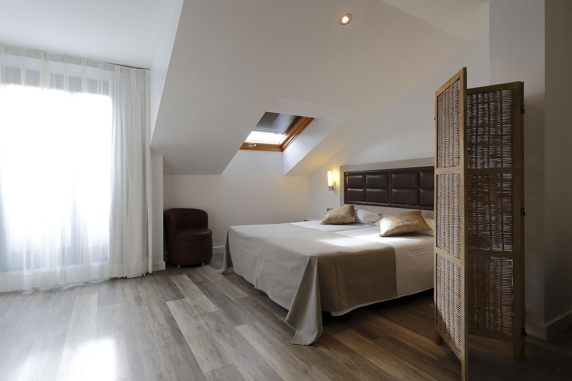 Hotel Santa Rosa, Blue 3*