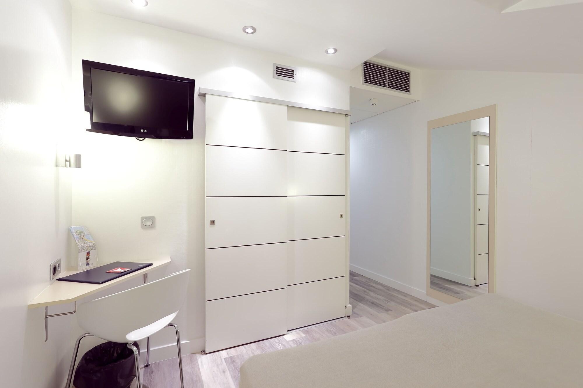 Hotel Santa Rosa, Blue 3*