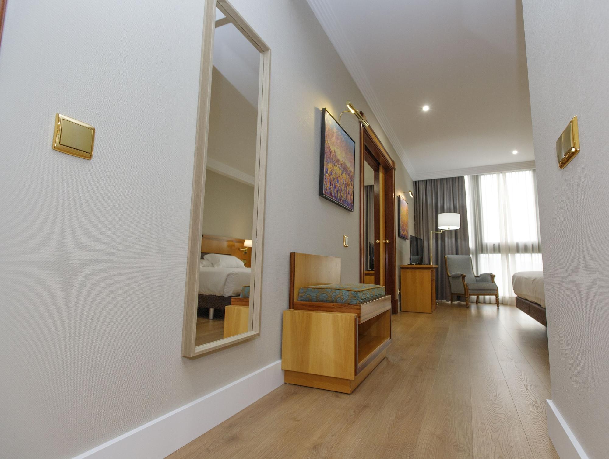 Oca Puerta Del Camino Hotel 4*