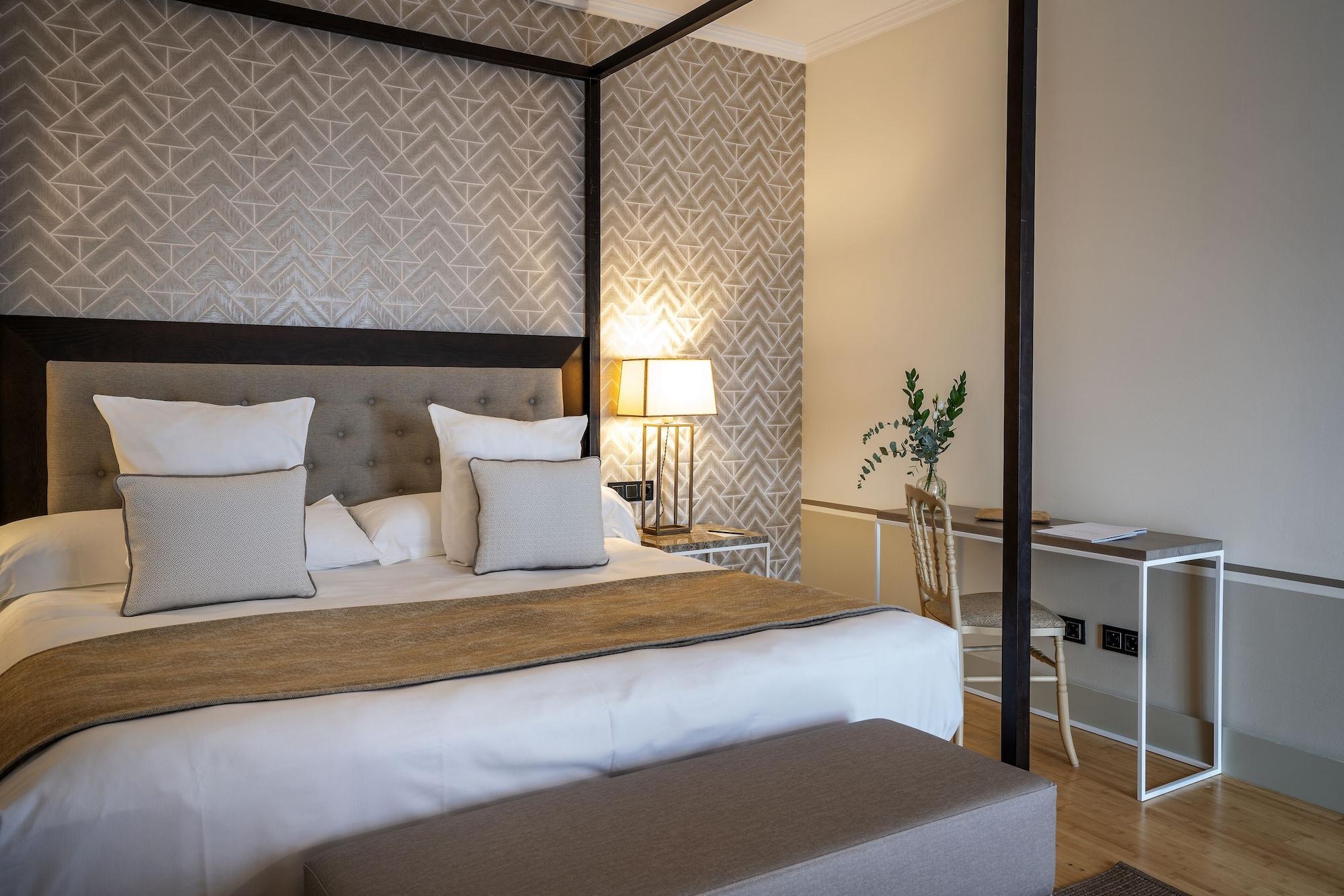 Hospes Palacio De Arenales & Hotel 5*
