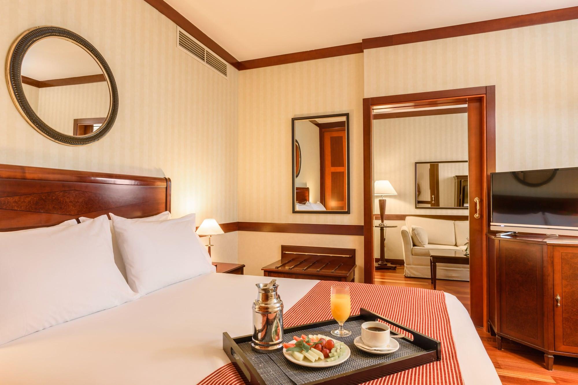 Hotel Eurostars Gran Santiago 4*