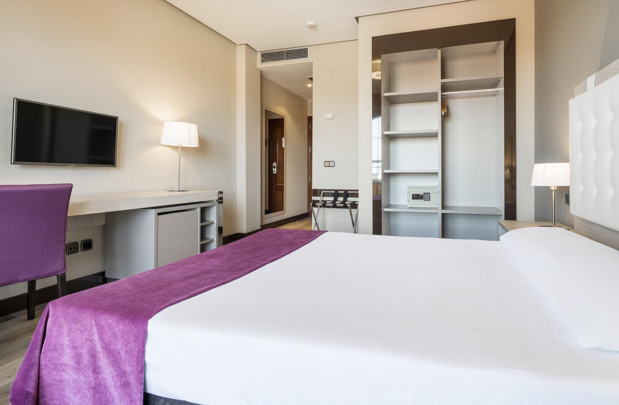 Hotel Ilunion Golf