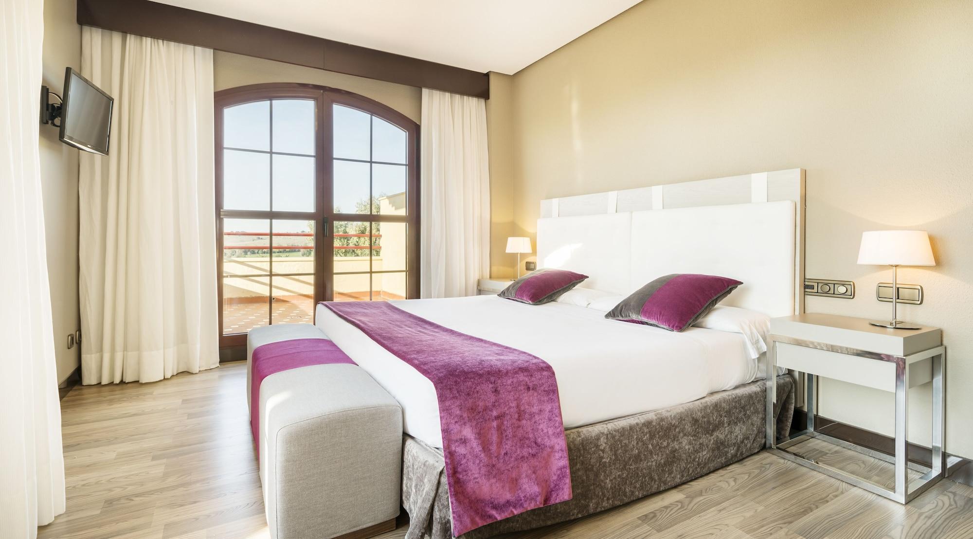 Hotel Ilunion Golf 4*