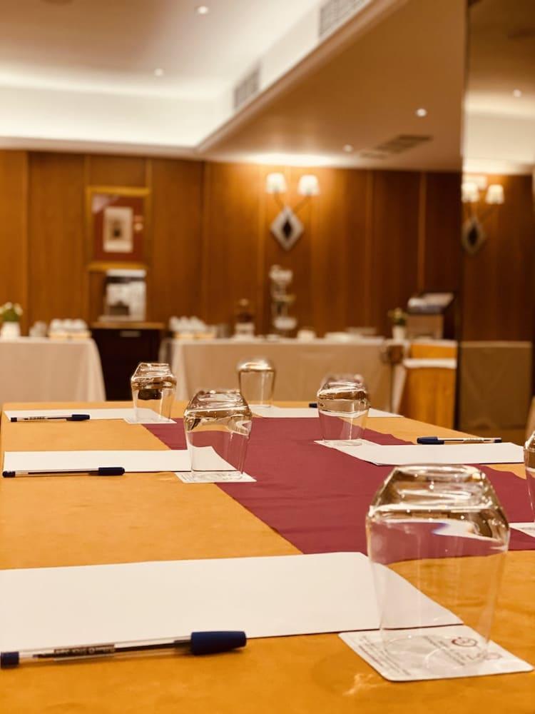 El Bedel Hotel 3*