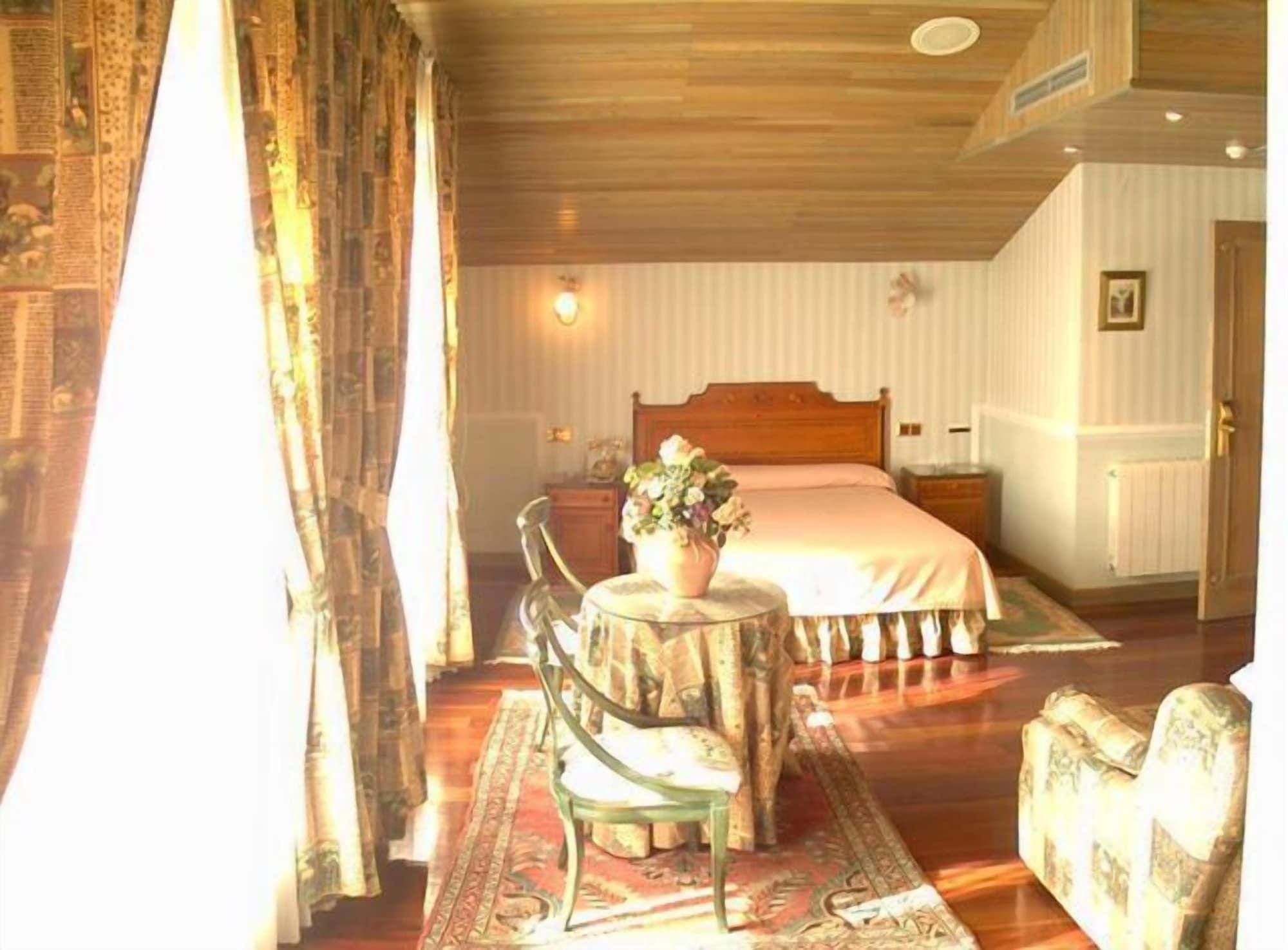 Hotel Camino De Santiago