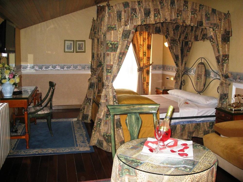 Camino De Santiago Hotel 3*