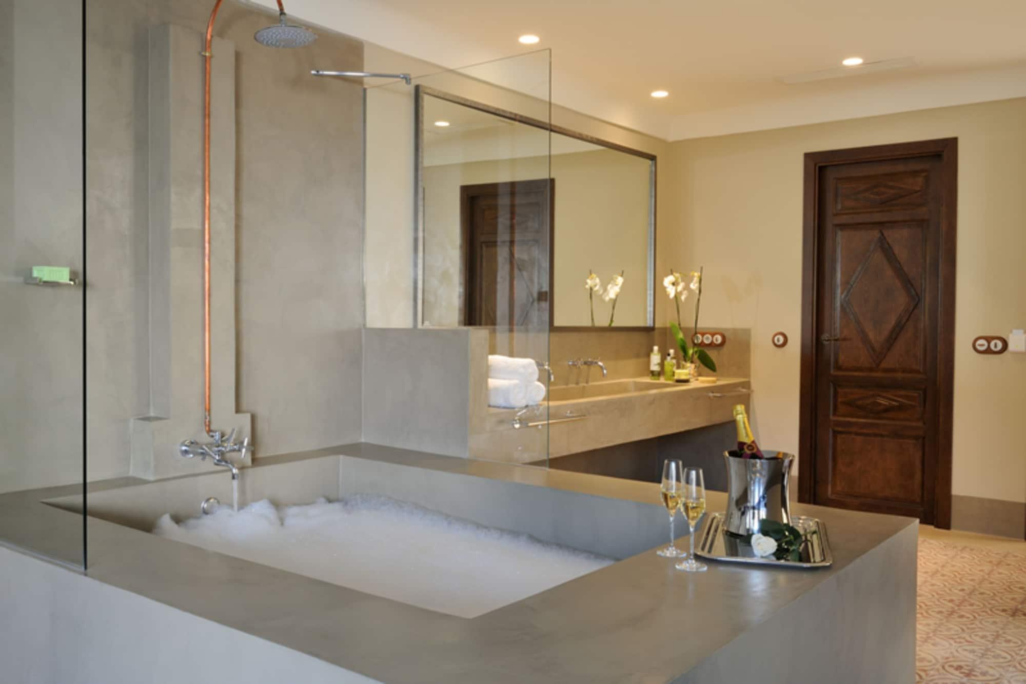 Palacio Carvajal Giron 4*