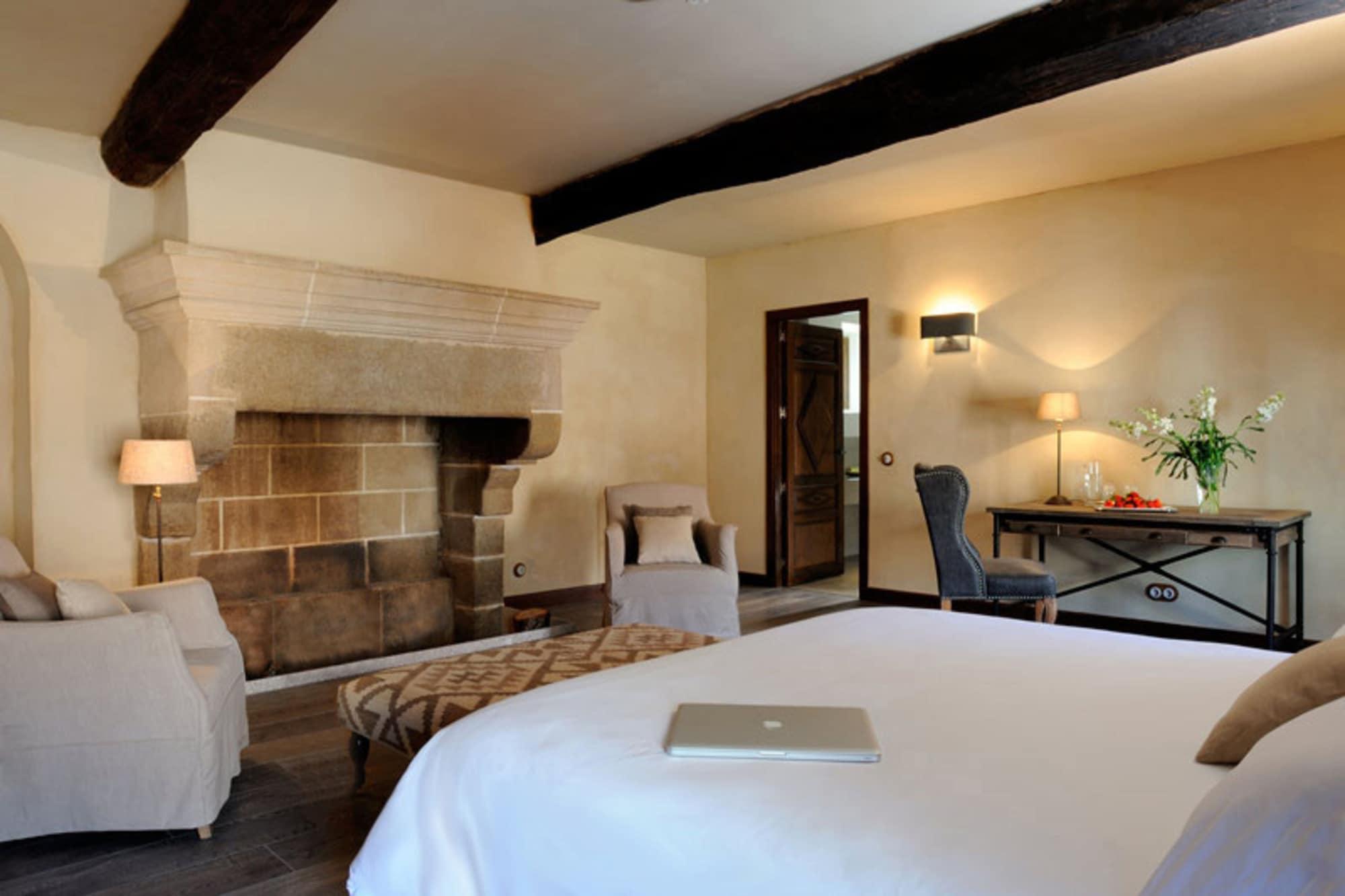 Palacio Carvajal Giron Hotel 4*