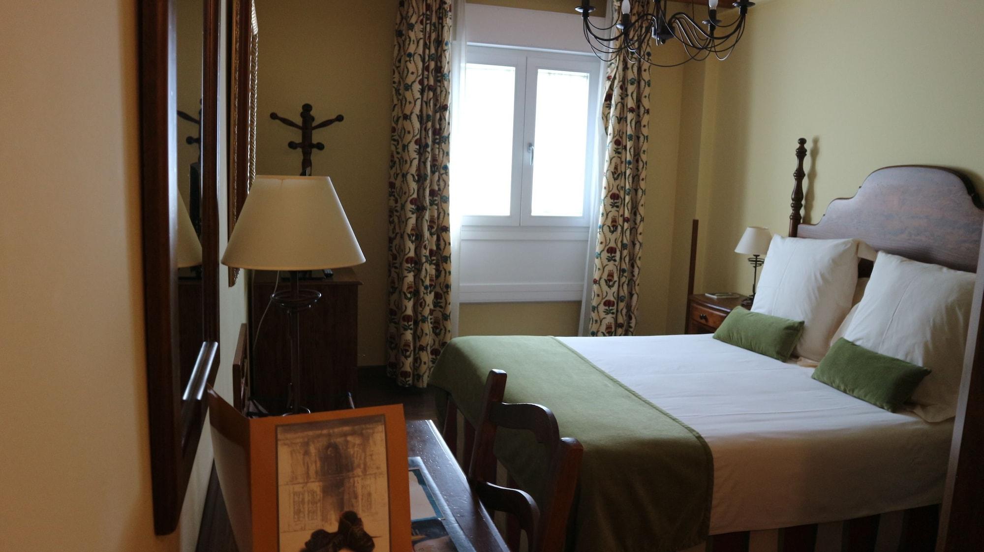 Hotel Virxe Da Cerca By De Compostela