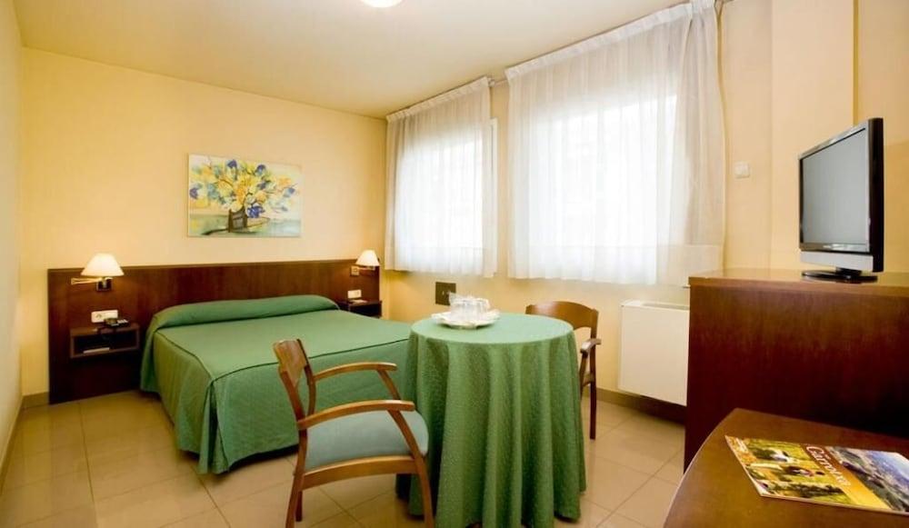 La Perla D'olot Hotel Olot
