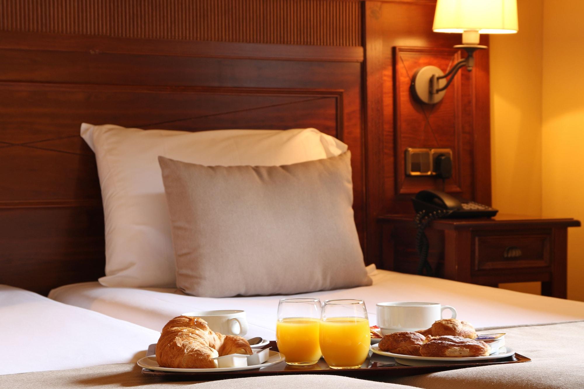 Hotel Husa Tuca