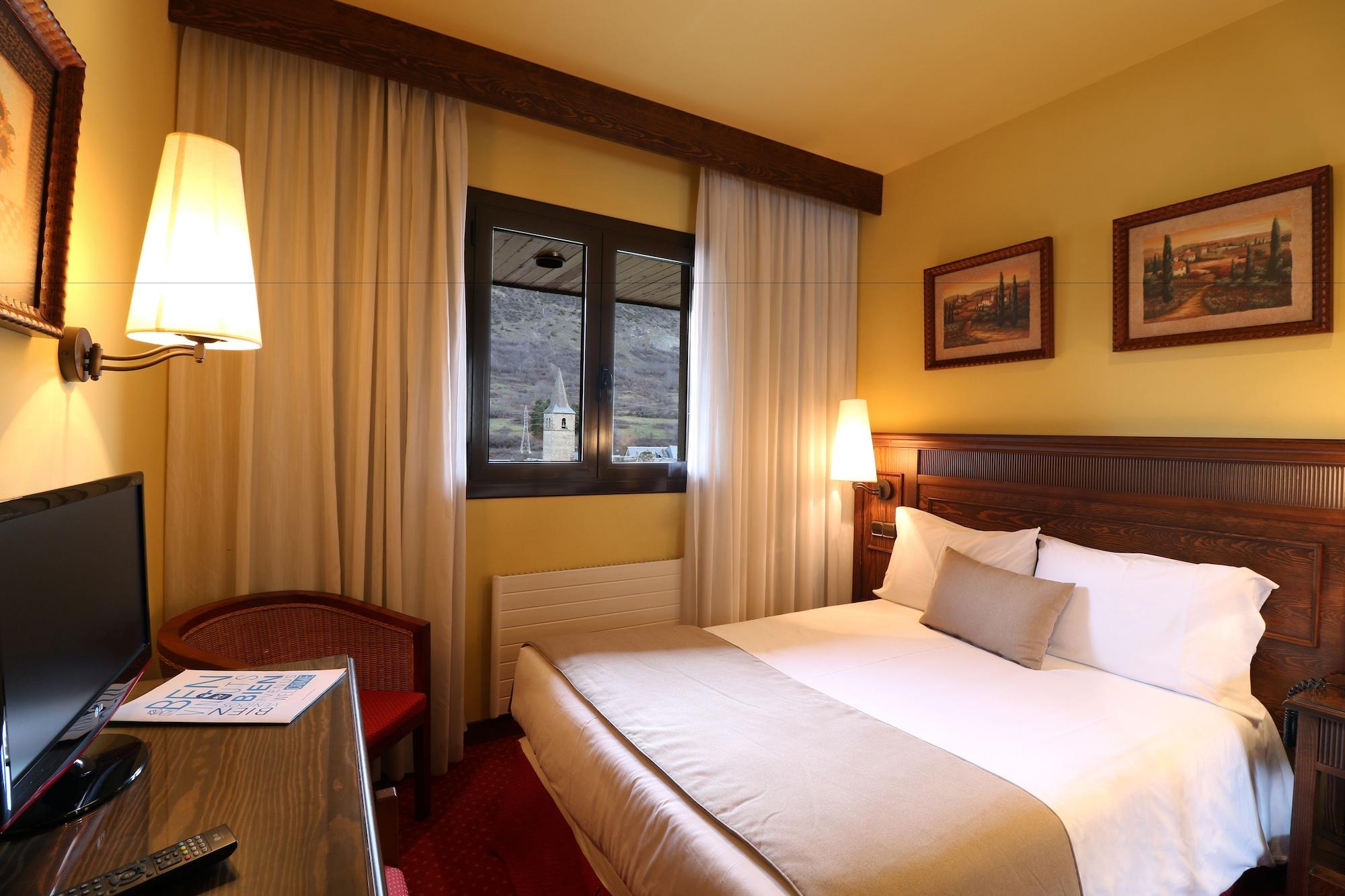 Husa Tuca Hotel 4*