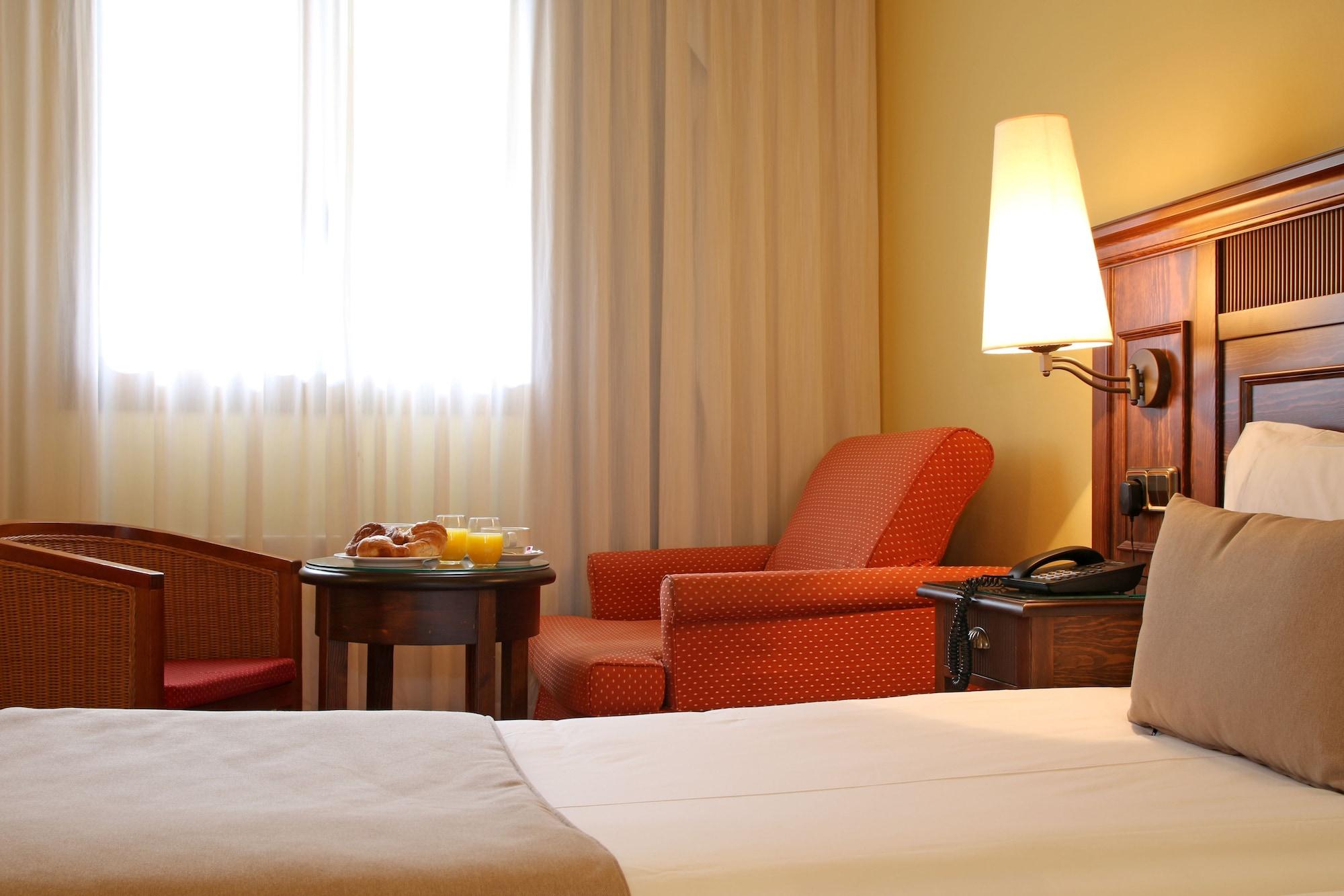 Hotel Husa Tuca